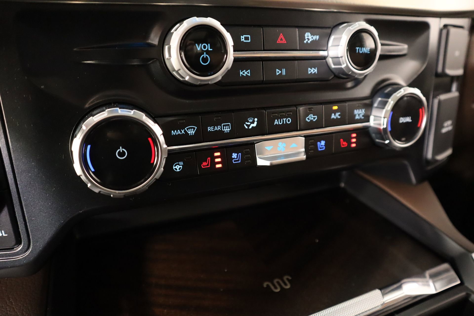 Used 2026 Ford F250 King Ranch w/ Tremor Off-Road Package image 8