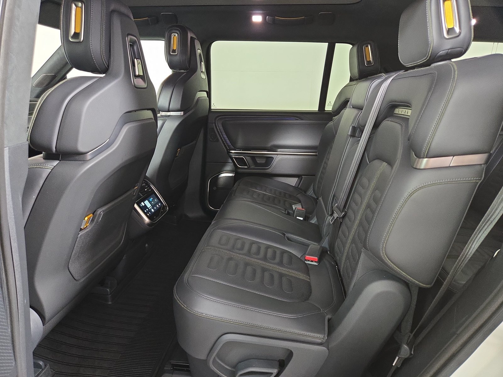 Used 2023 Rivian R1S Launch Edition Quad AWD/4WD image 21