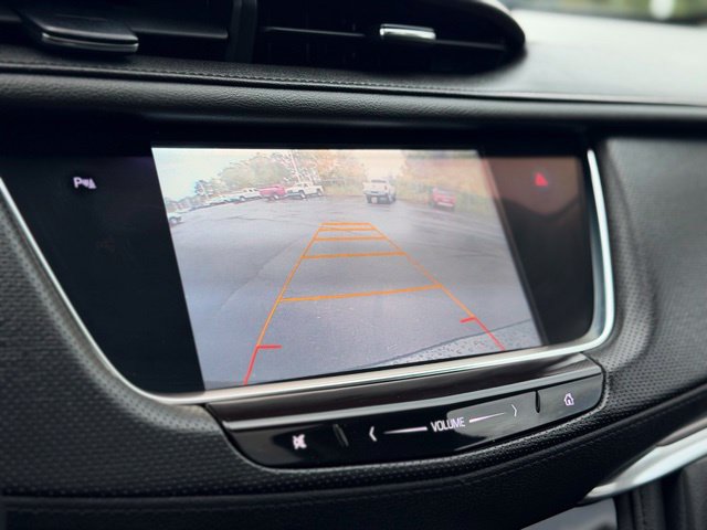 Used 2017 Cadillac XT5 Luxury w/ Driver Awareness Package AWD/4WD image 14