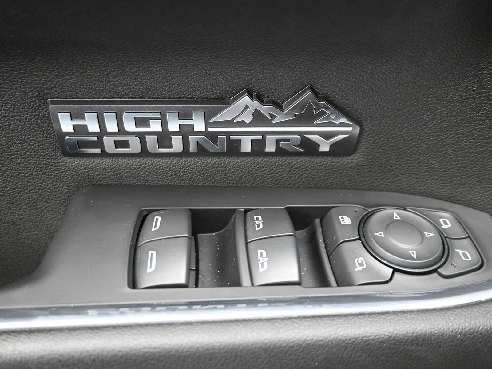 Used 2023 Chevrolet Silverado 1500 High Country w/ High Country Premium Package image 7