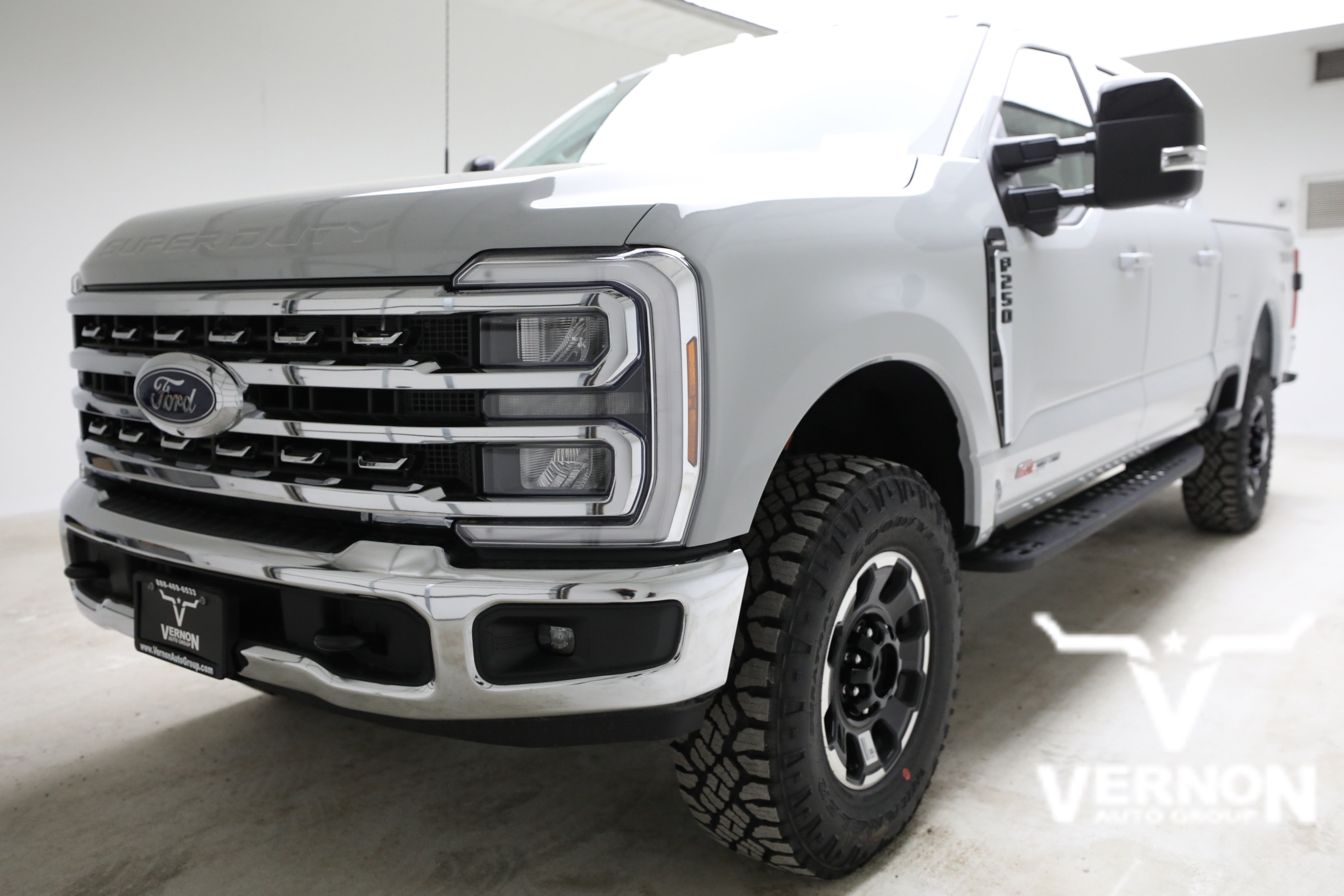New 2026 Ford F250 Lariat w/ Tremor Off-Road Package