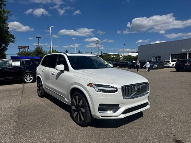 Used 2025 Volvo XC90 T8 Plus w/ Protection Package Premier AWD/4WD image 2
