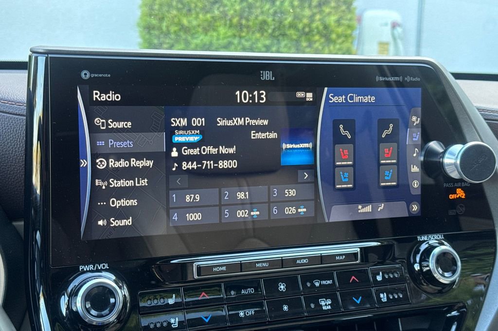 Used 2022 Toyota Highlander Limited AWD/4WD image 17