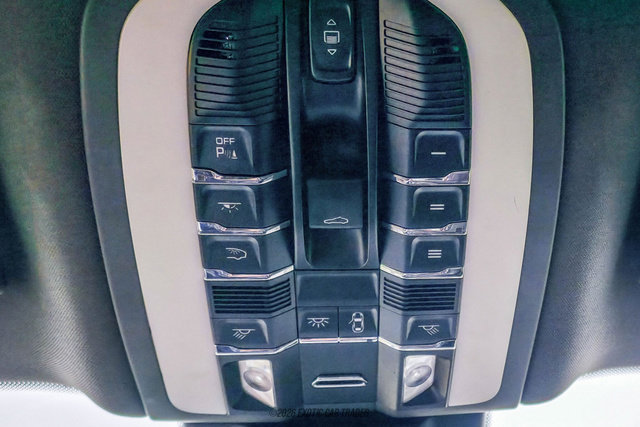 Used 2017 Porsche Macan S AWD/4WD image 47