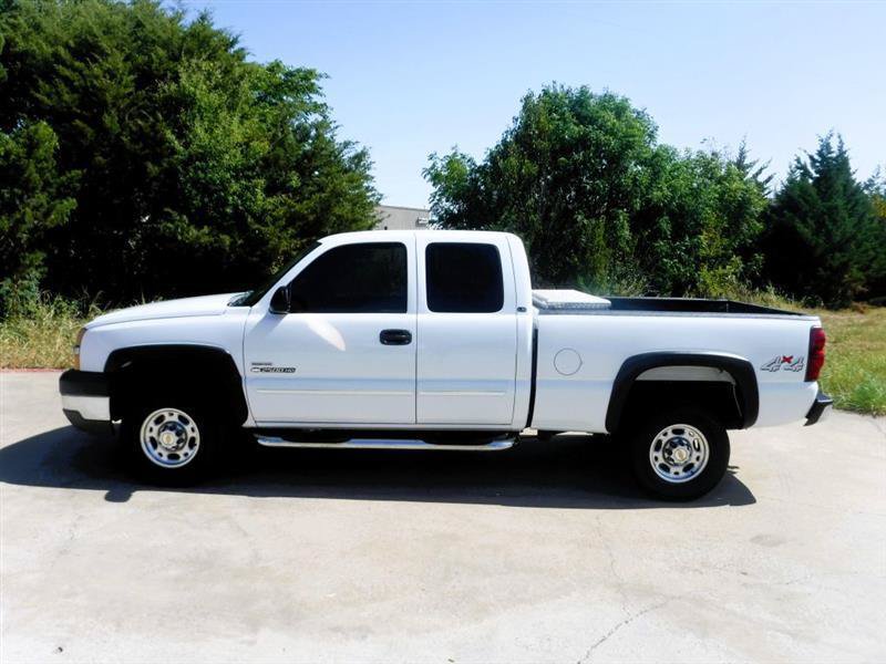 Used 2003 Chevrolet Silverado 2500 LS w/ Skid Plate Package AWD/4WD image 11