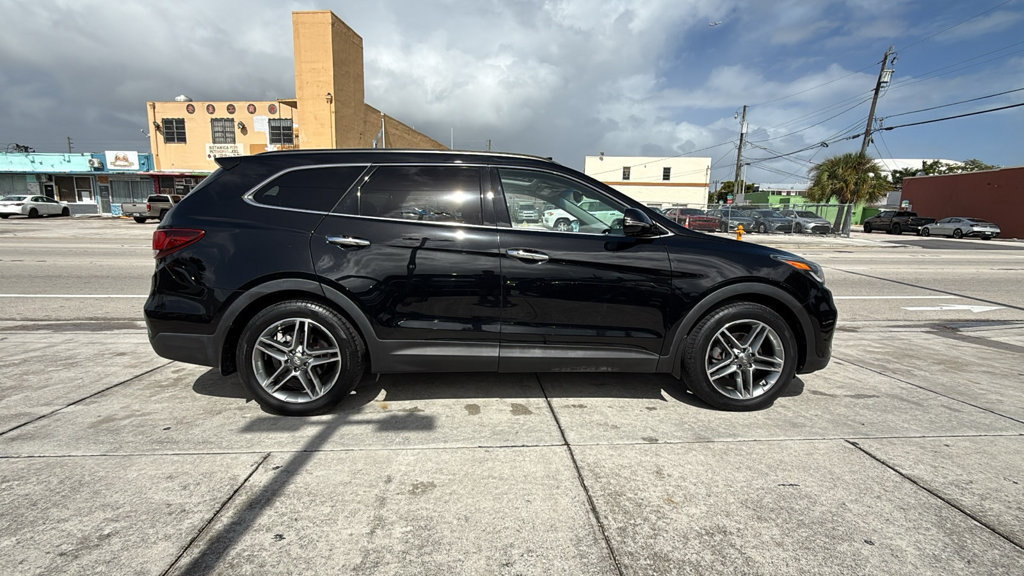 Used 2018 Hyundai Santa Fe AWD w/ SE Ultimate Tech Package 03 image 16