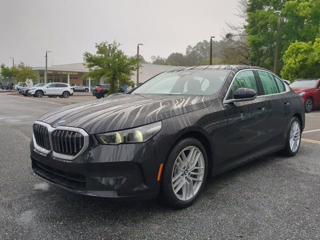 New 2025 BMW 530i w/ Premium Package image 2