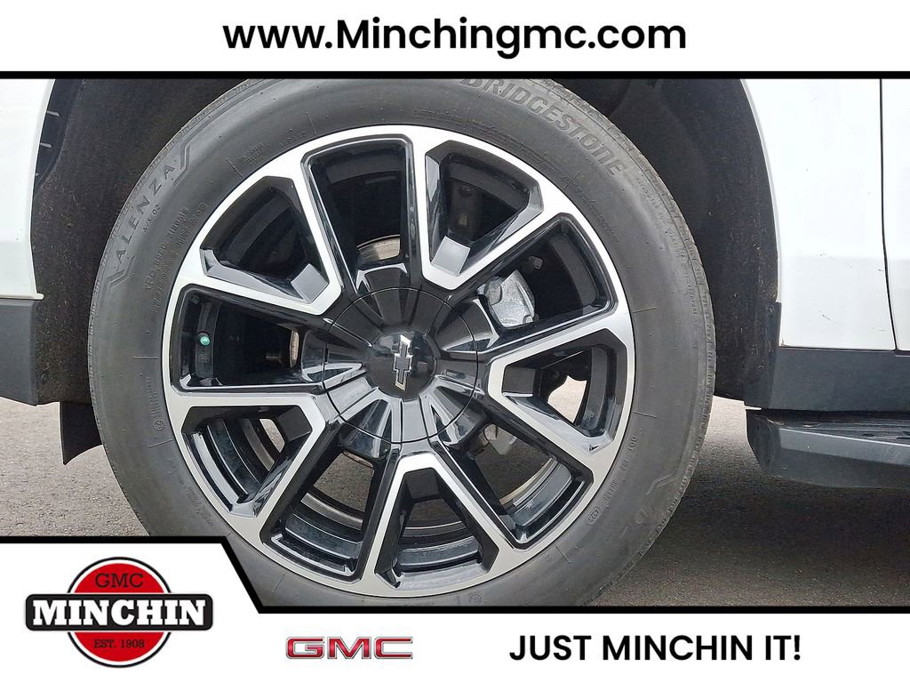 Certified 2024 Chevrolet Suburban RST w/ Sport Performance Package image 34