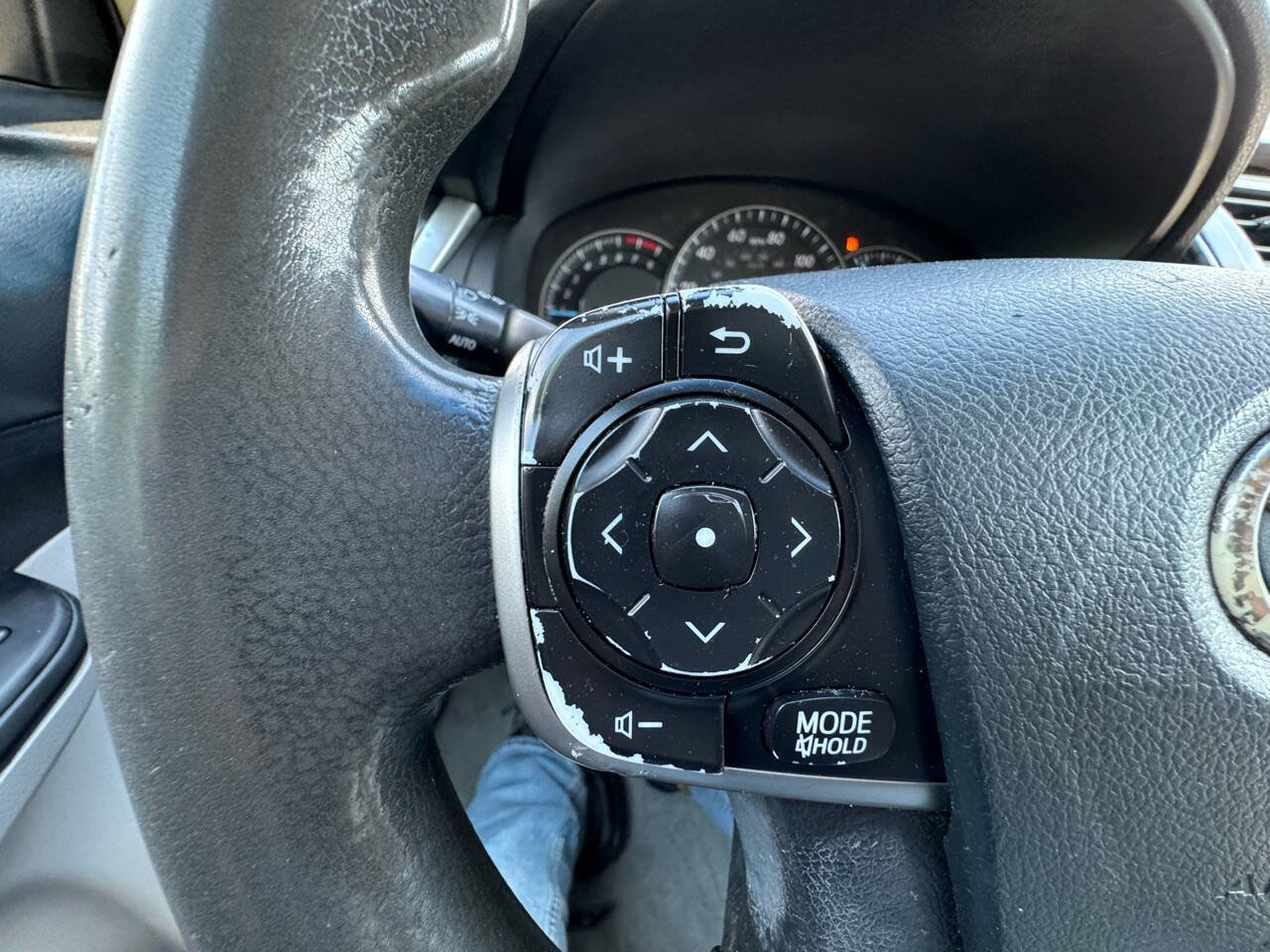 Used 2012 Toyota Camry LE image 21