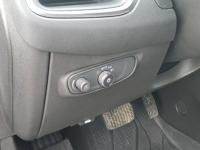 Certified 2024 Chevrolet Equinox LT w/ LPO, Floor Liner Package FWD image 33