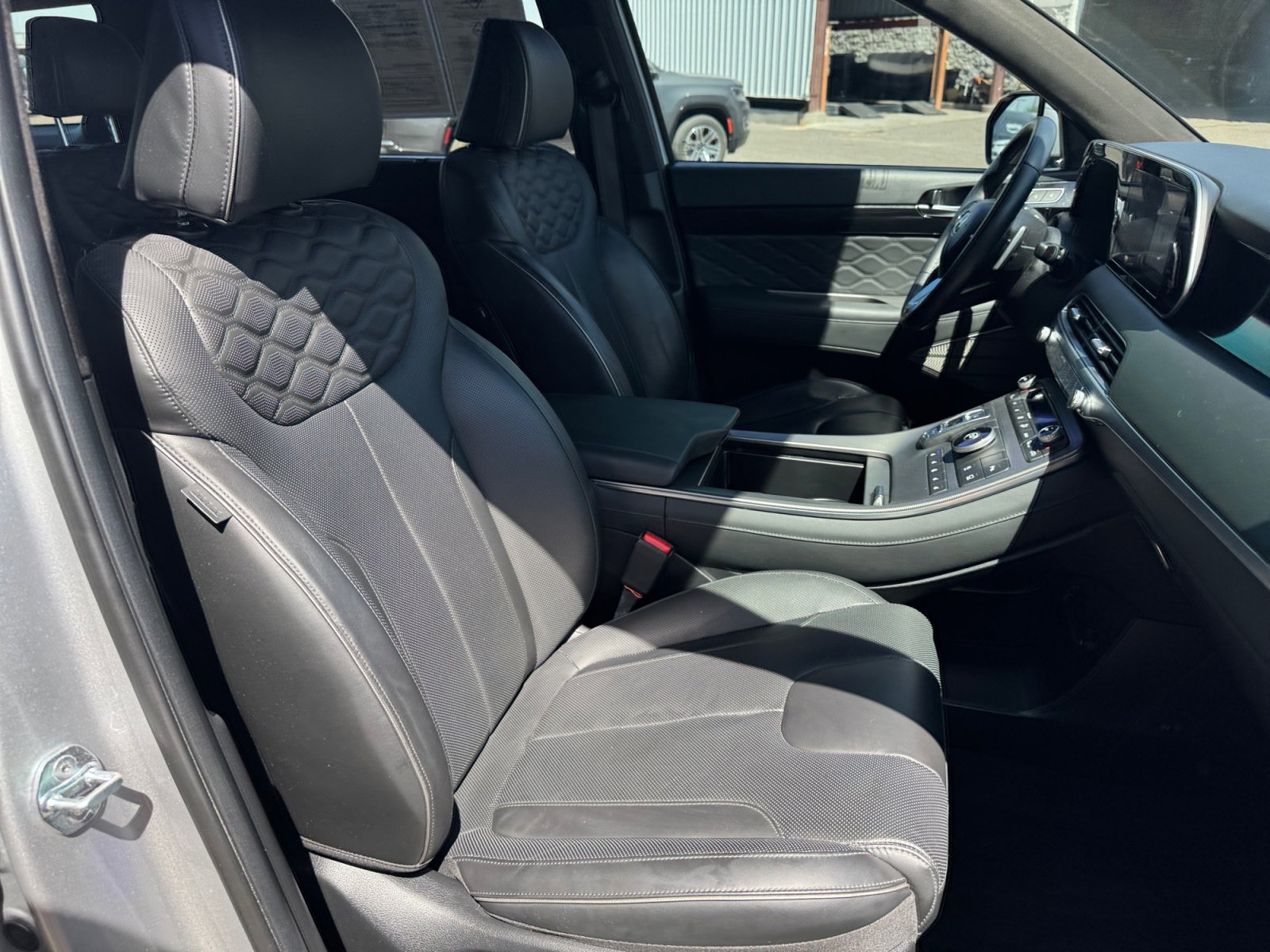 Used 2022 Hyundai Palisade Calligraphy w/ Cargo Package FWD image 34