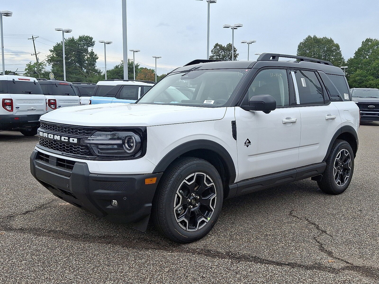 New 2025 Ford Bronco Sport Outer Banks w/ Outer Banks Tech Package+ AWD/4WD image 10