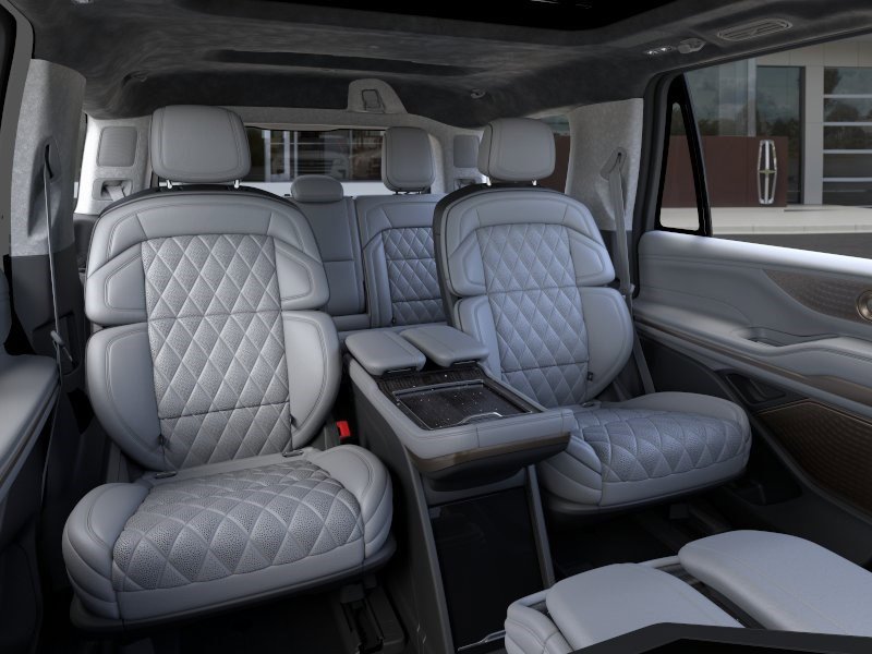 New 2026 Lincoln Navigator Black Label AWD/4WD image 11