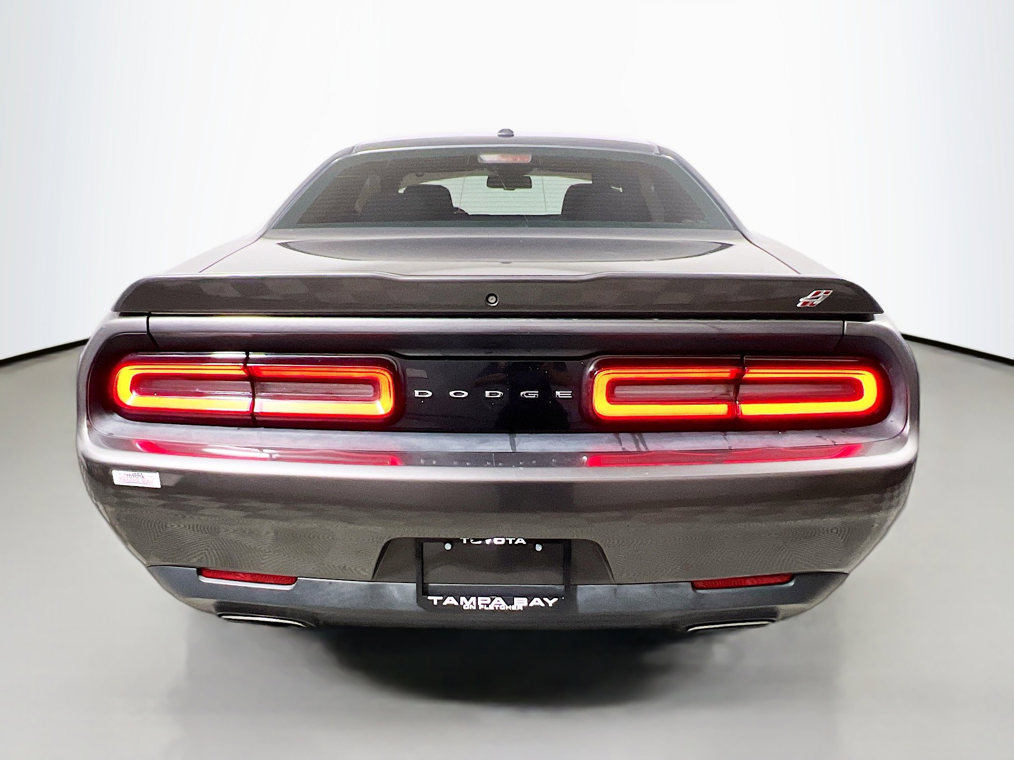Used 2019 Dodge Challenger SXT image 6