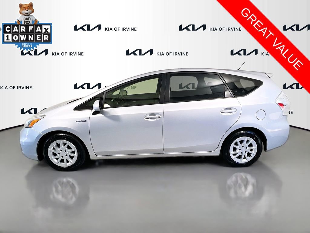 Used 2013 Toyota Prius V Two FWD image 4