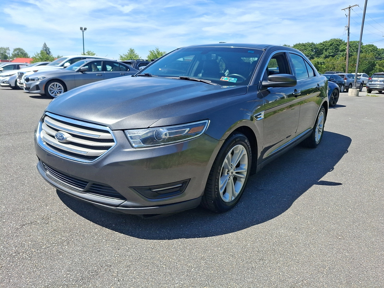Used 2016 Ford Taurus SEL w/ Equipment Group 201A FWD image 3