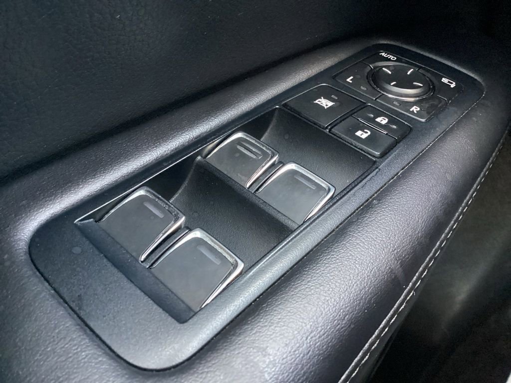 Used 2018 Lexus RX 350L Premium w/ Premium Package image 27