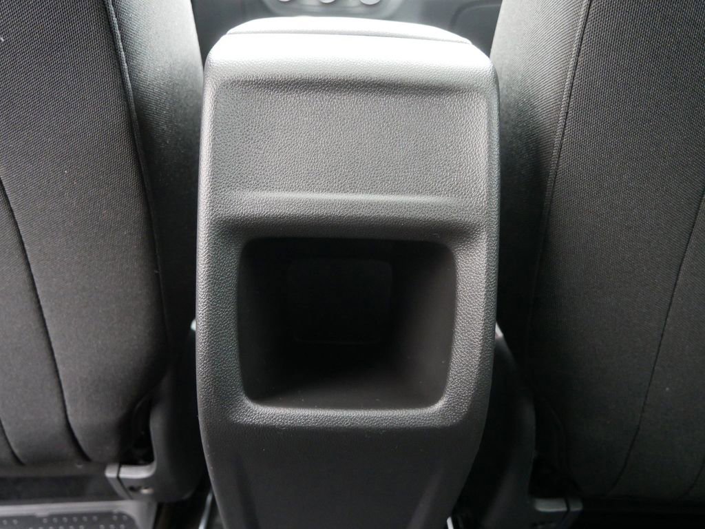 New 2026 Chevrolet Trax RS w/ Sunroof Package FWD image 21