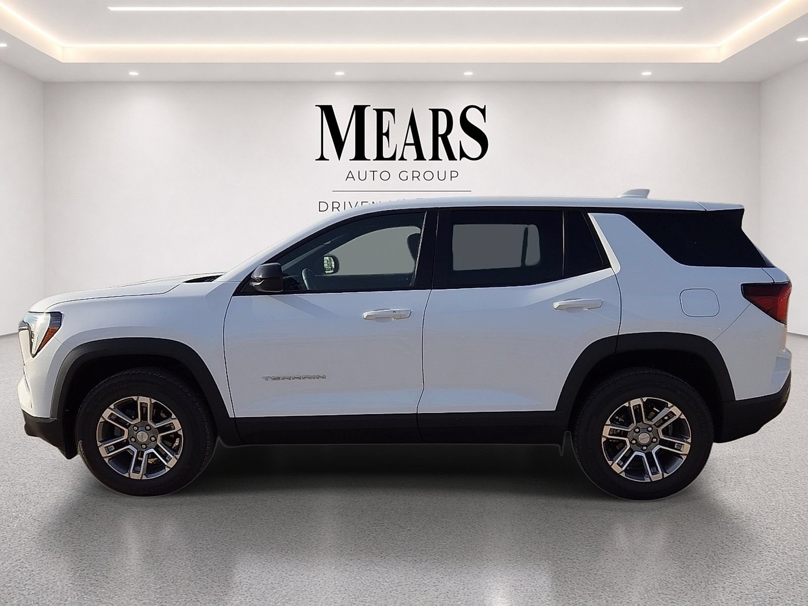 Used 2026 GMC Terrain Elevation AWD/4WD image 2