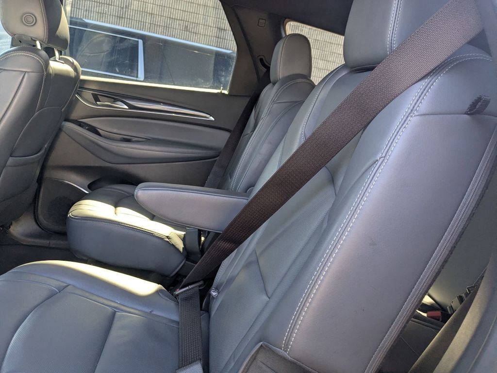 Used 2024 Buick Enclave Premium image 26