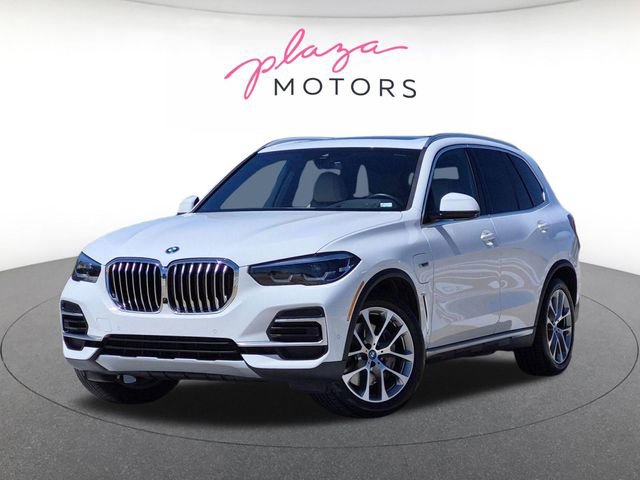 Certified 2022 BMW X5 xDrive45e w/ Premium Package AWD/4WD image 1