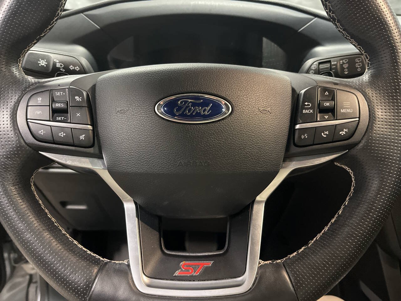 Used 2020 Ford Explorer ST w/ ST Street Pack AWD/4WD image 18