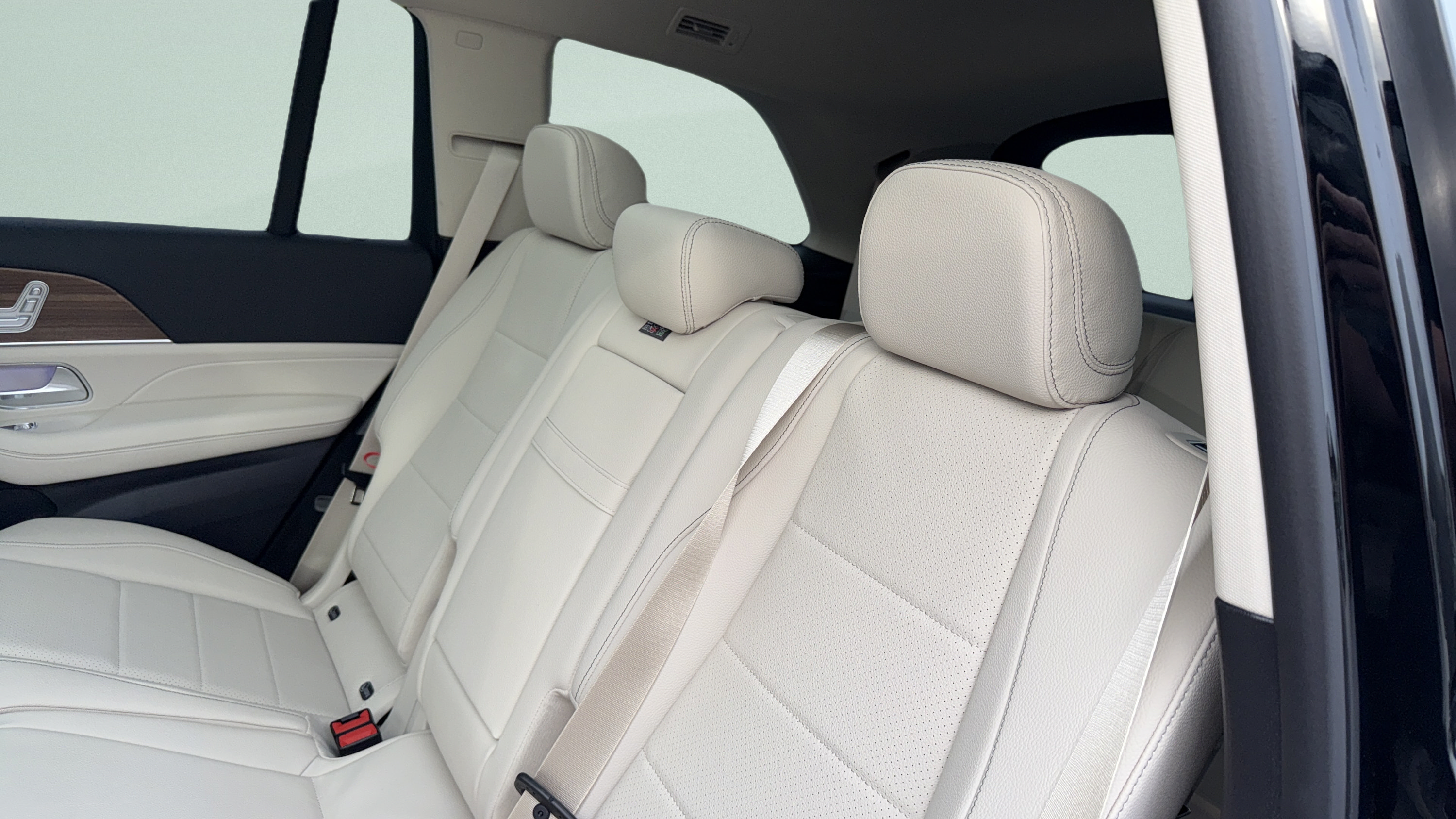 Certified 2026 Mercedes-Benz GLS 450 4MATIC image 26