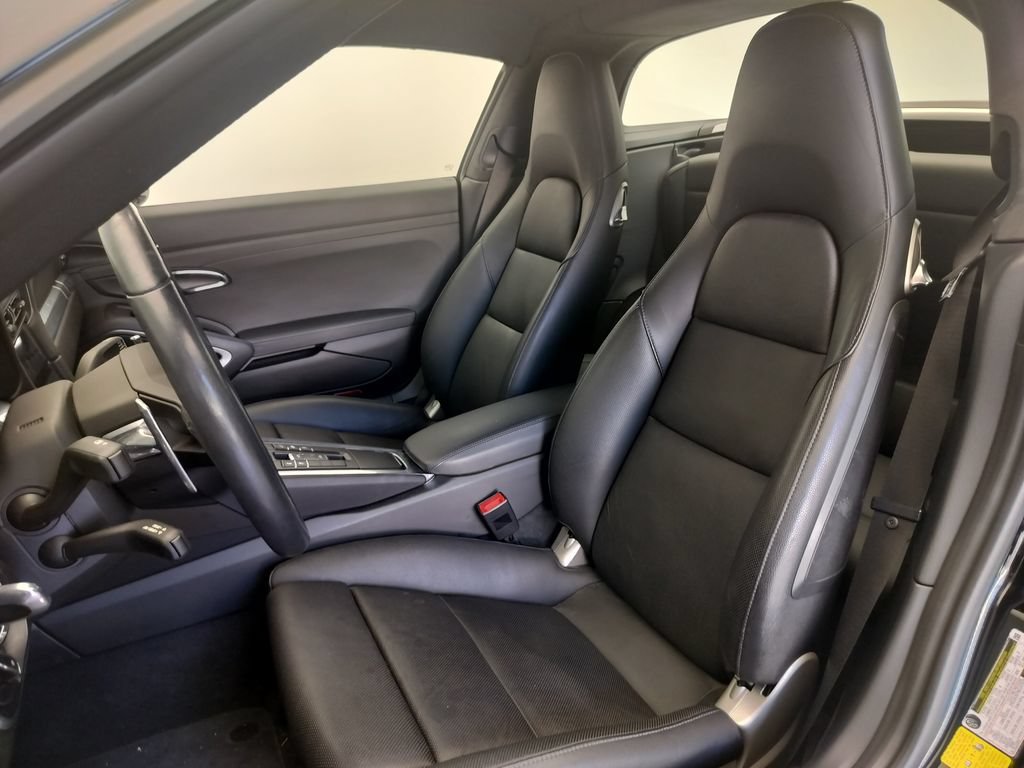 Certified 2019 Porsche 911 Targa 4S AWD/4WD image 13