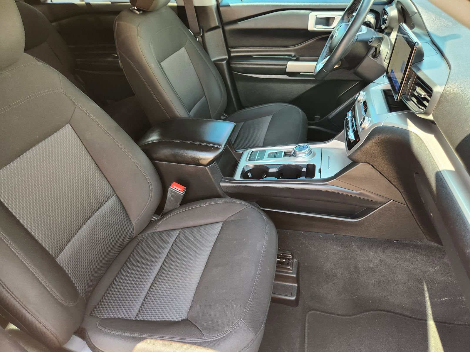 Used 2022 Ford Explorer XLT RWD image 15