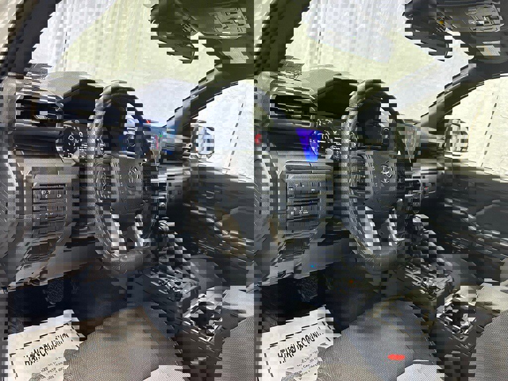 Used 2025 Toyota 4Runner TRD Off-Road image 16