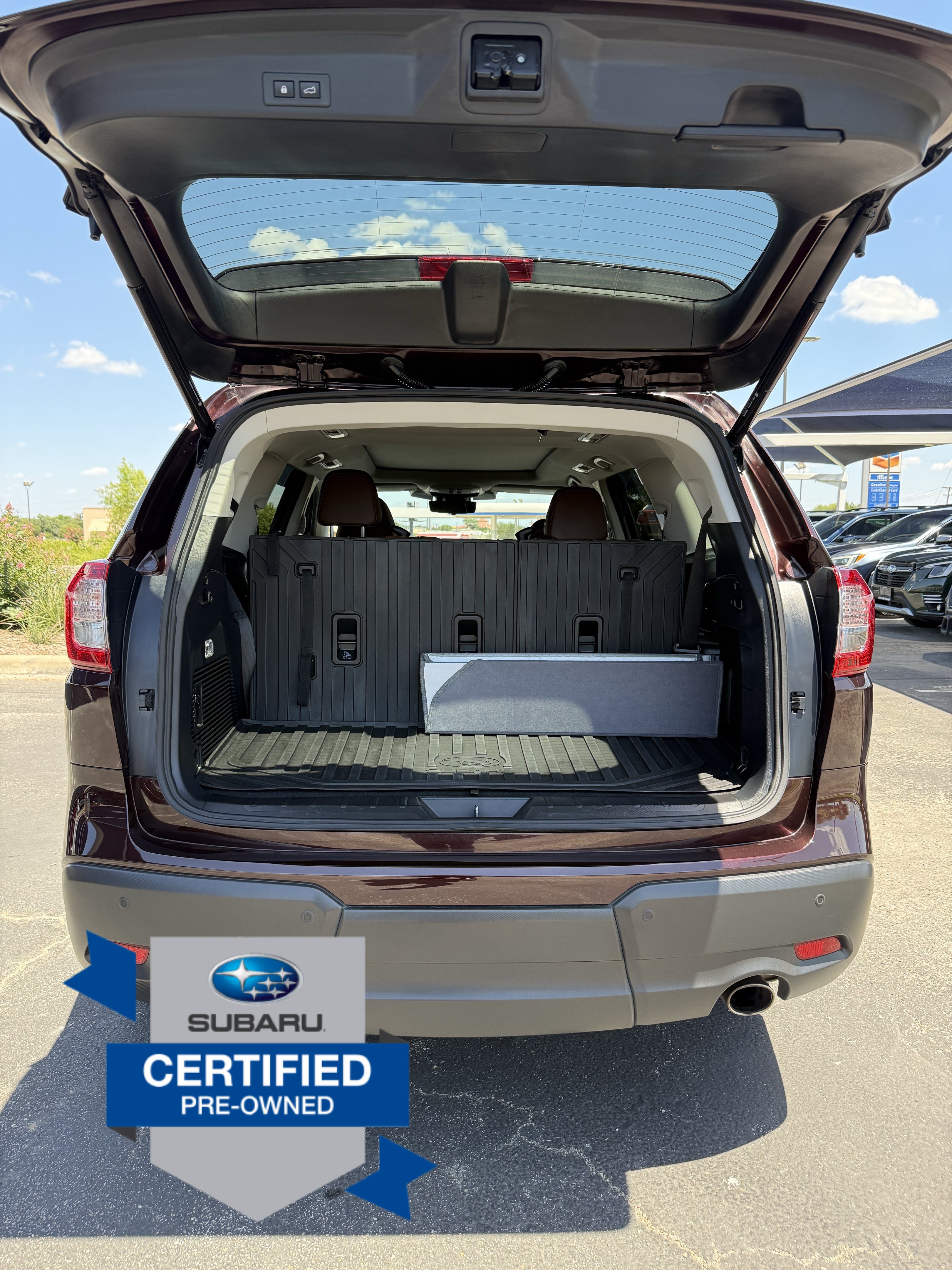Used 2023 Subaru Ascent Touring AWD/4WD image 9