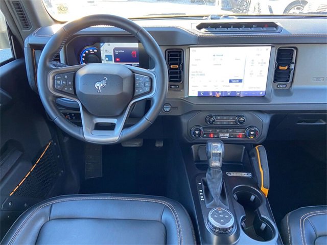 Used 2024 Ford Bronco Badlands image 14