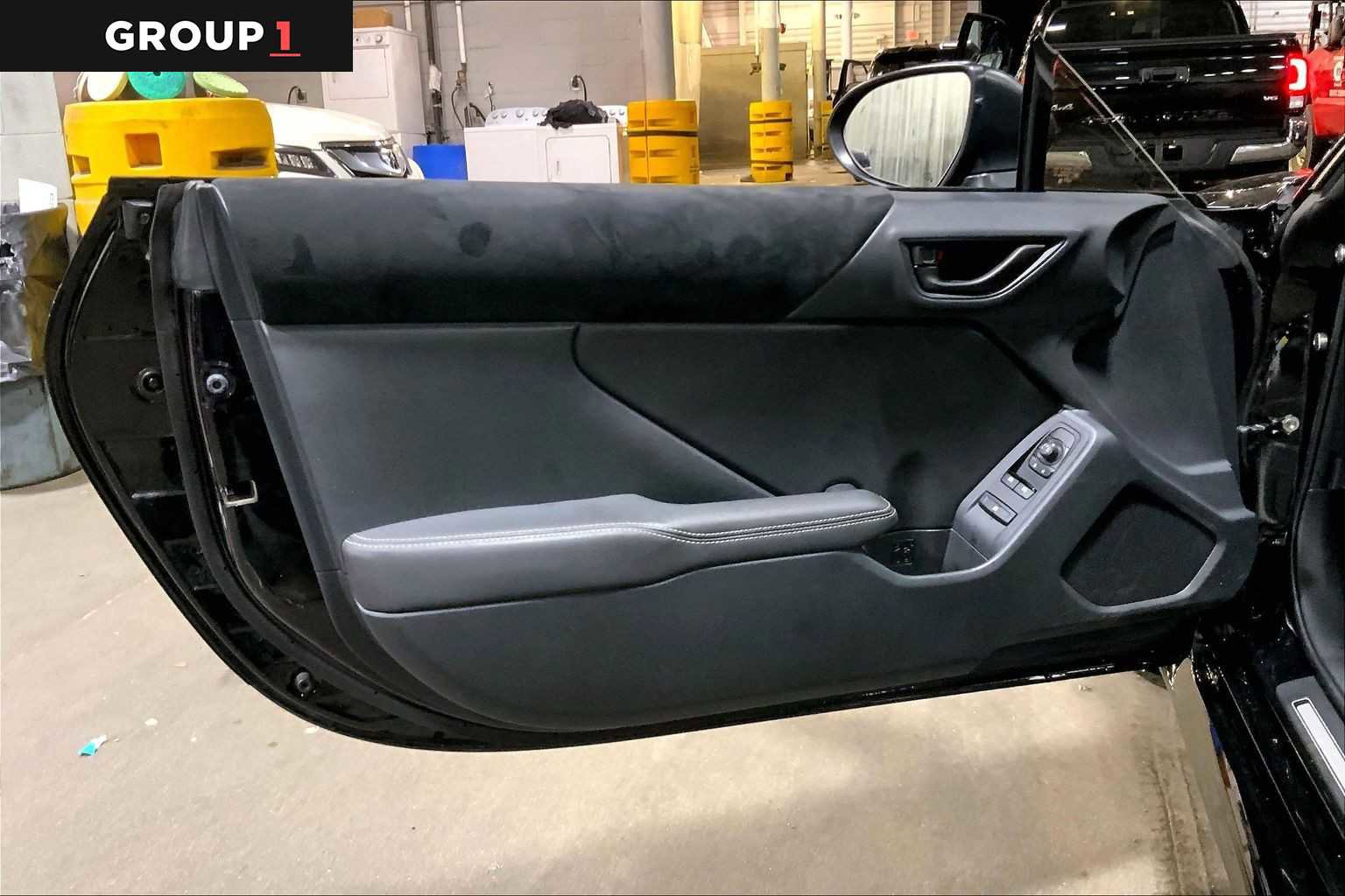 Used 2025 Toyota GR86 Premium w/ ALL Weather Mat Package (TMS) image 17