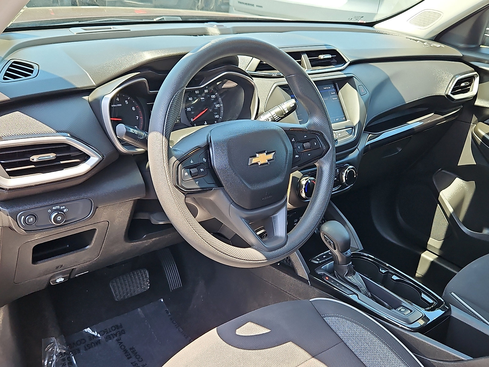 Used 2023 Chevrolet TrailBlazer LS AWD/4WD image 26