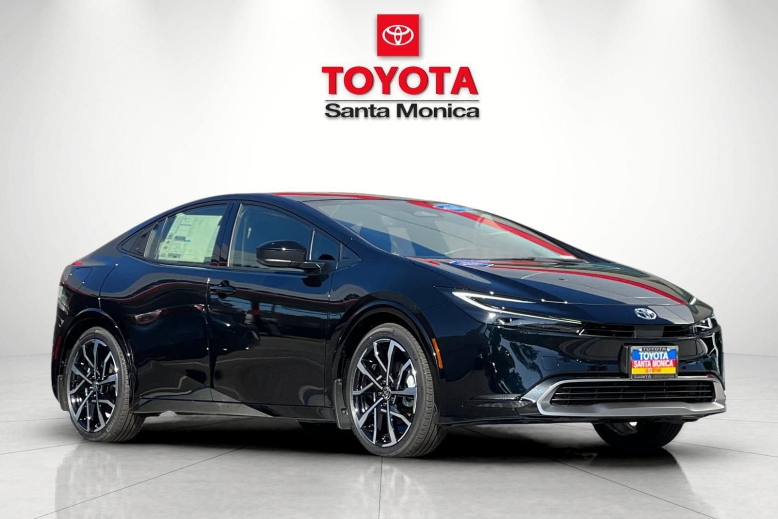 New 2026 Toyota Prius Plug-In Hybrid FWD image 1
