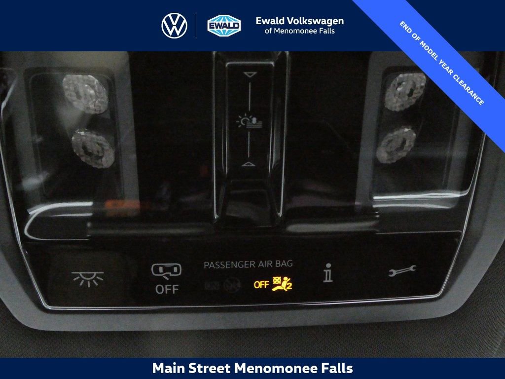 New 2025 Volkswagen ID. Buzz Pro S Plus AWD/4WD image 19