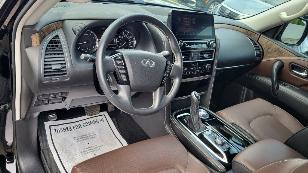 Used 2023 INFINITI QX80 Premium Select w/ All-Season Package AWD/4WD image 18