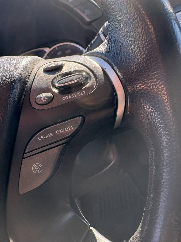 Used 2014 INFINITI QX60 FWD w/ Deluxe Touring Package image 19