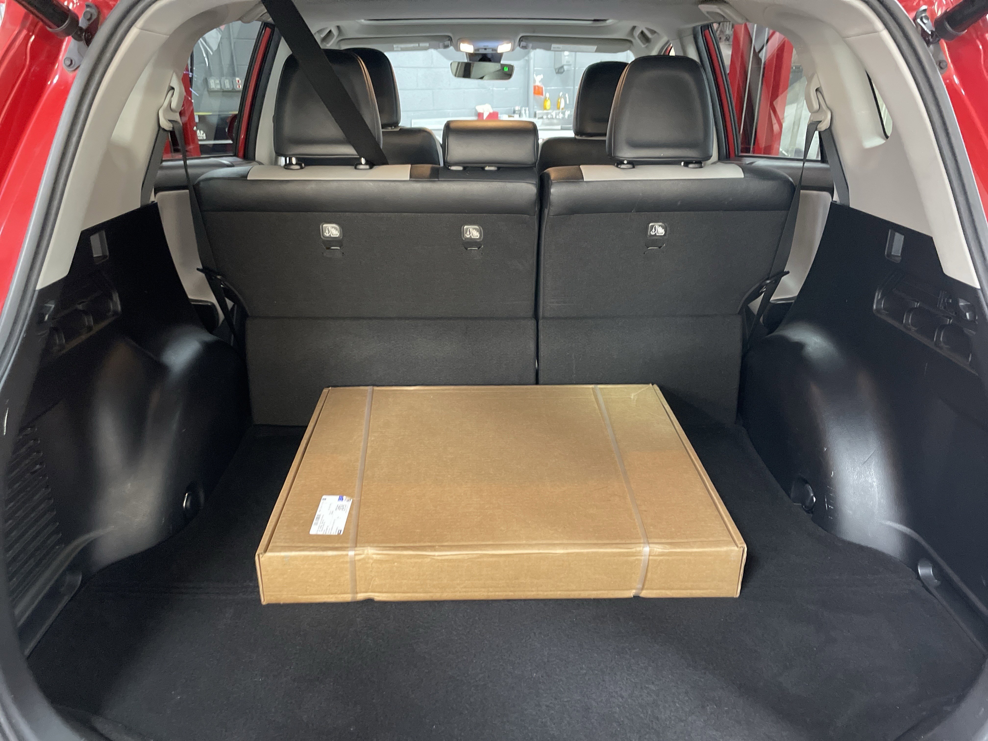 Used 2017 Toyota RAV4 Limited FWD image 34