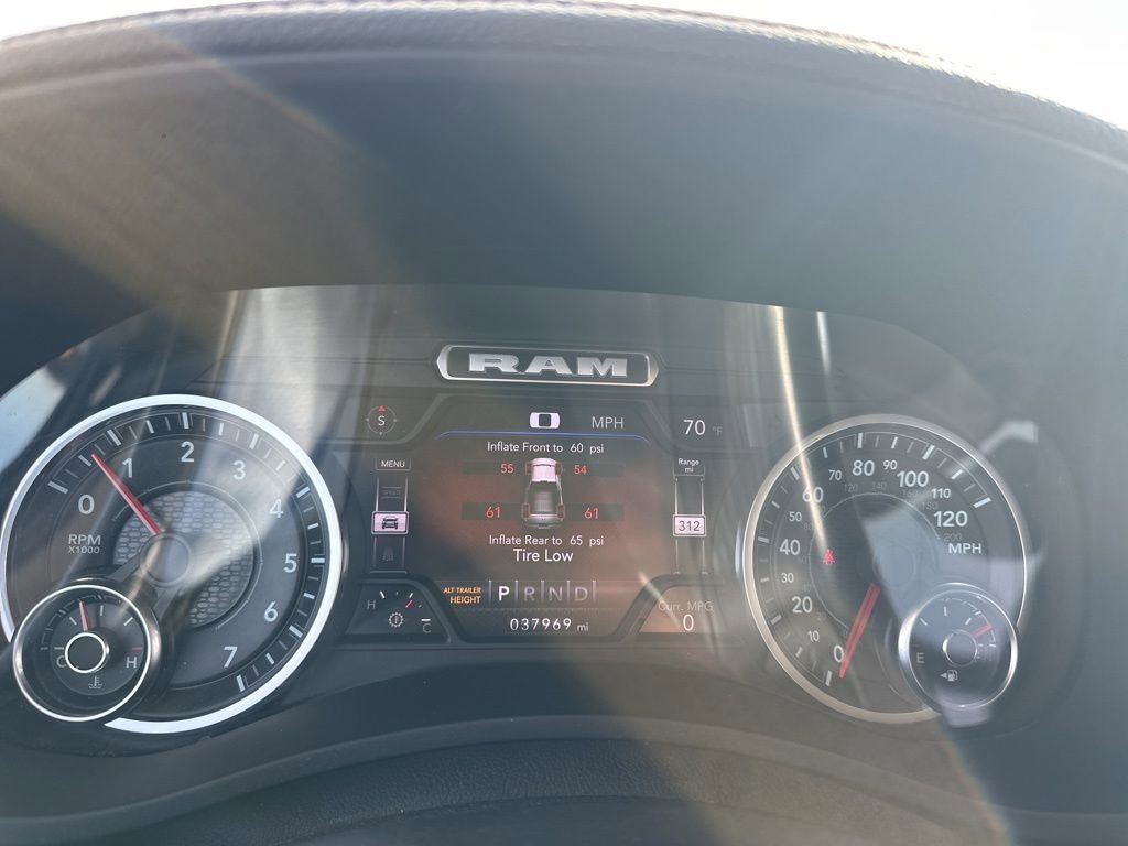 Used 2022 RAM 2500 Laramie w/ Chrome Appearance Group image 14