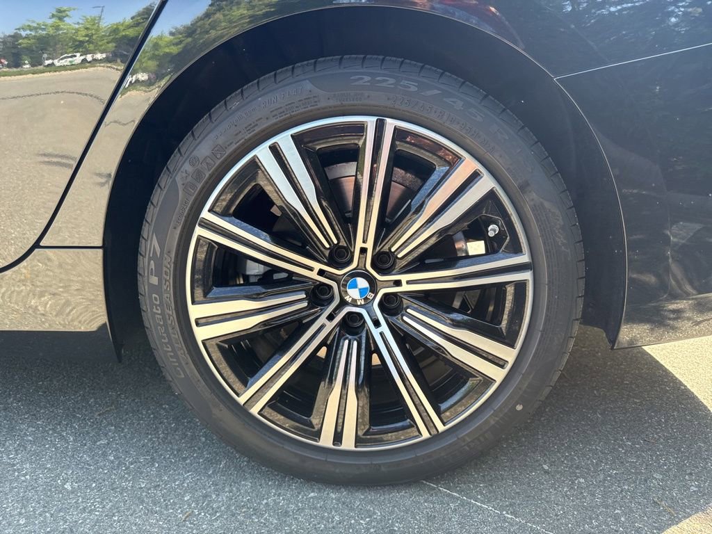 Used 2025 BMW 330i xDrive Sedan AWD/4WD image 28