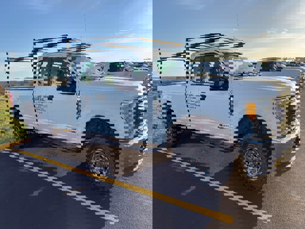 Used 2017 Ford F250 XL w/ Power Equipment Group image 2