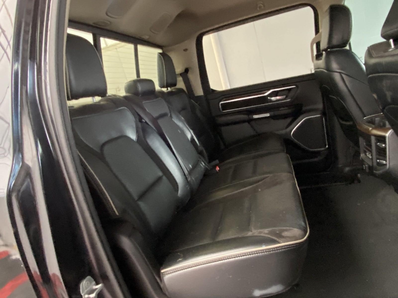 Used 2021 RAM 1500 Laramie AWD/4WD image 9