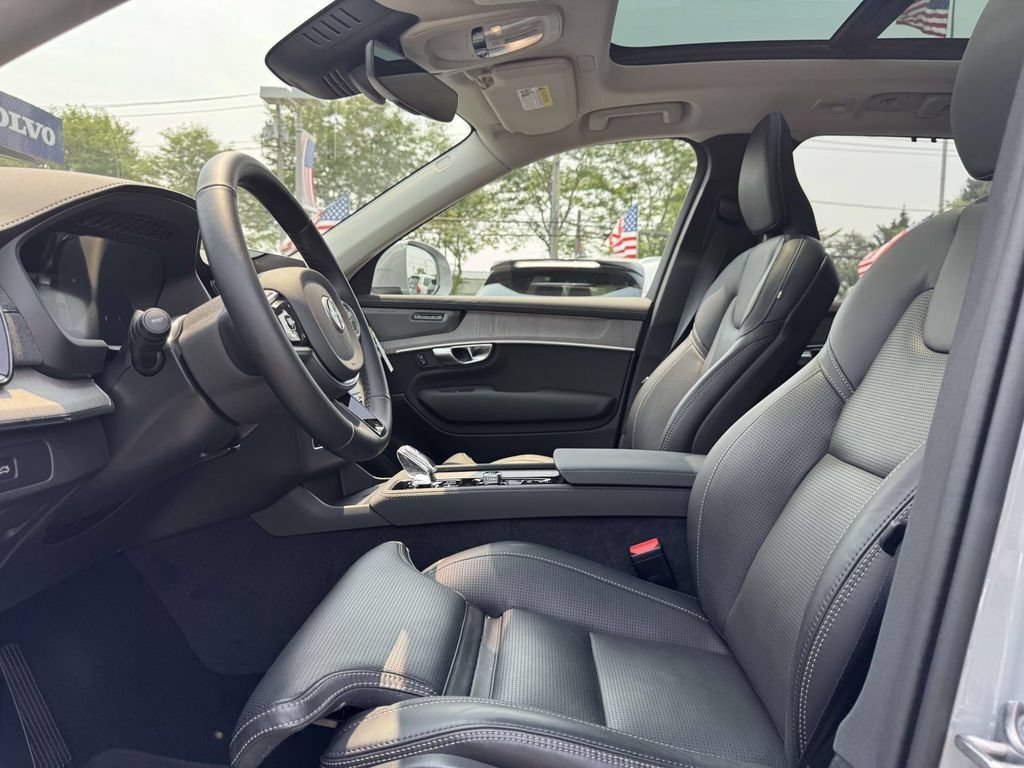 Certified 2026 Volvo XC90 B6 Ultra w/ Protection Package AWD/4WD image 17