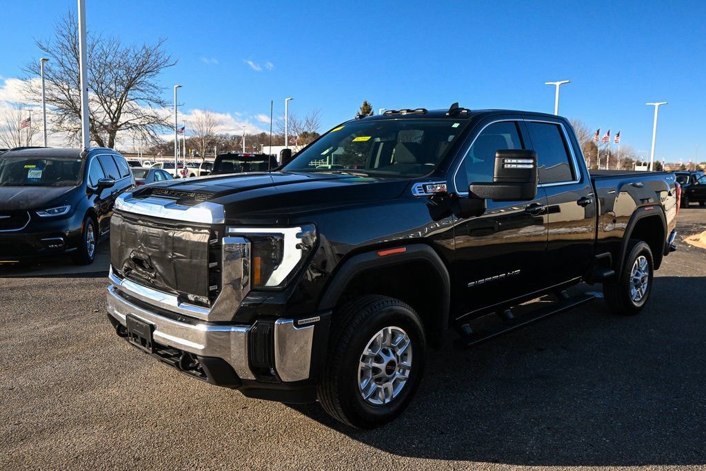Used 2024 GMC Sierra 2500 SLE image 9