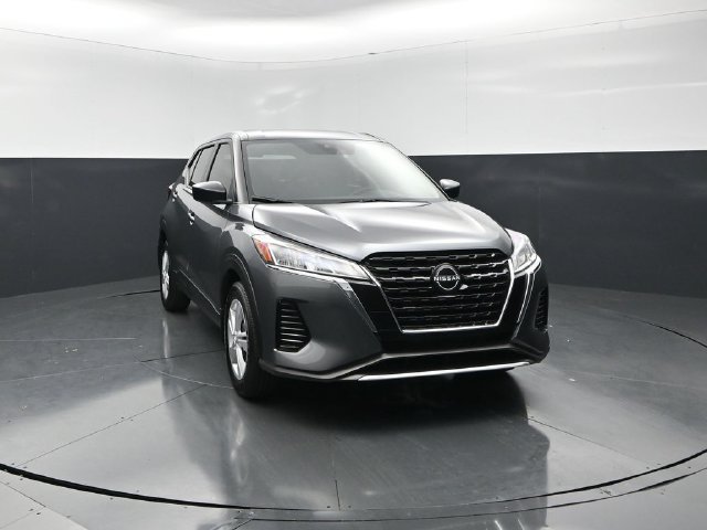 Certified 2025 Nissan Kicks Play S FWD image 5