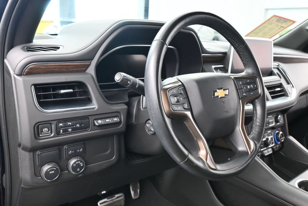 Used 2023 Chevrolet Tahoe High Country RWD image 15