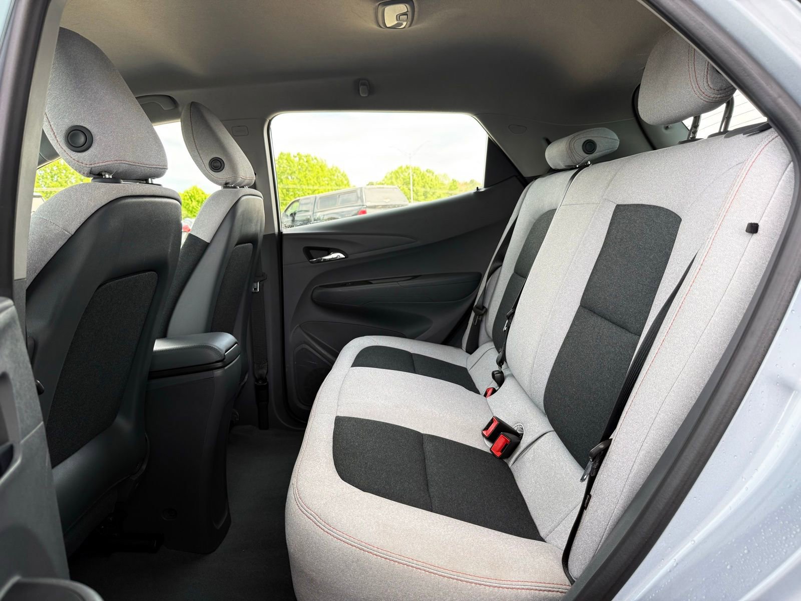 Used 2018 Chevrolet Bolt LT FWD image 16