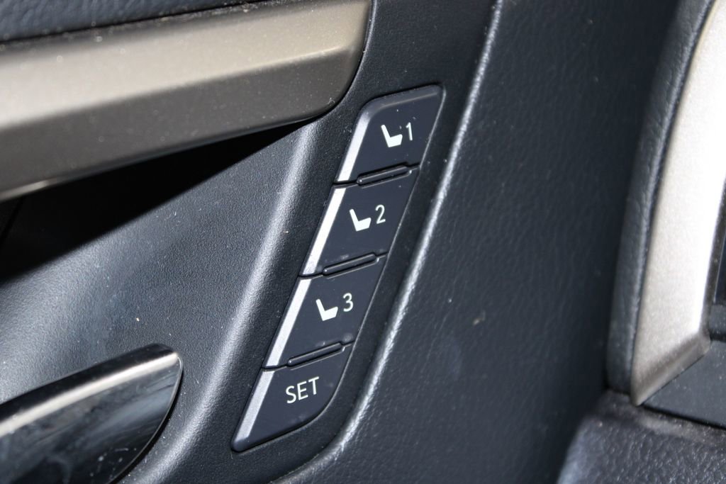 Used 2019 Lexus RX 450h AWD w/ Navigation Package image 39