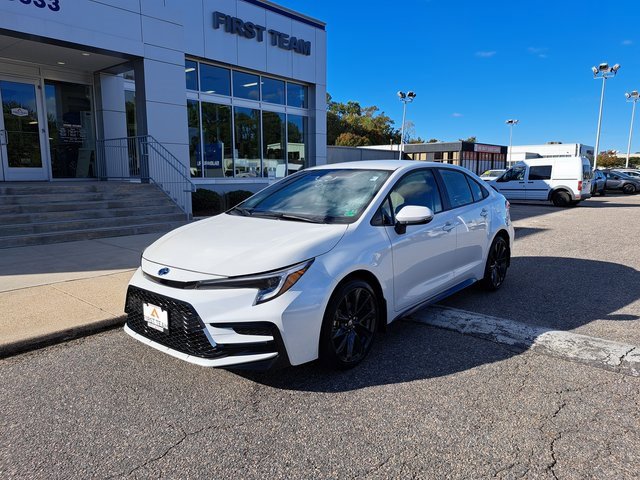 Used 2024 Toyota Corolla SE